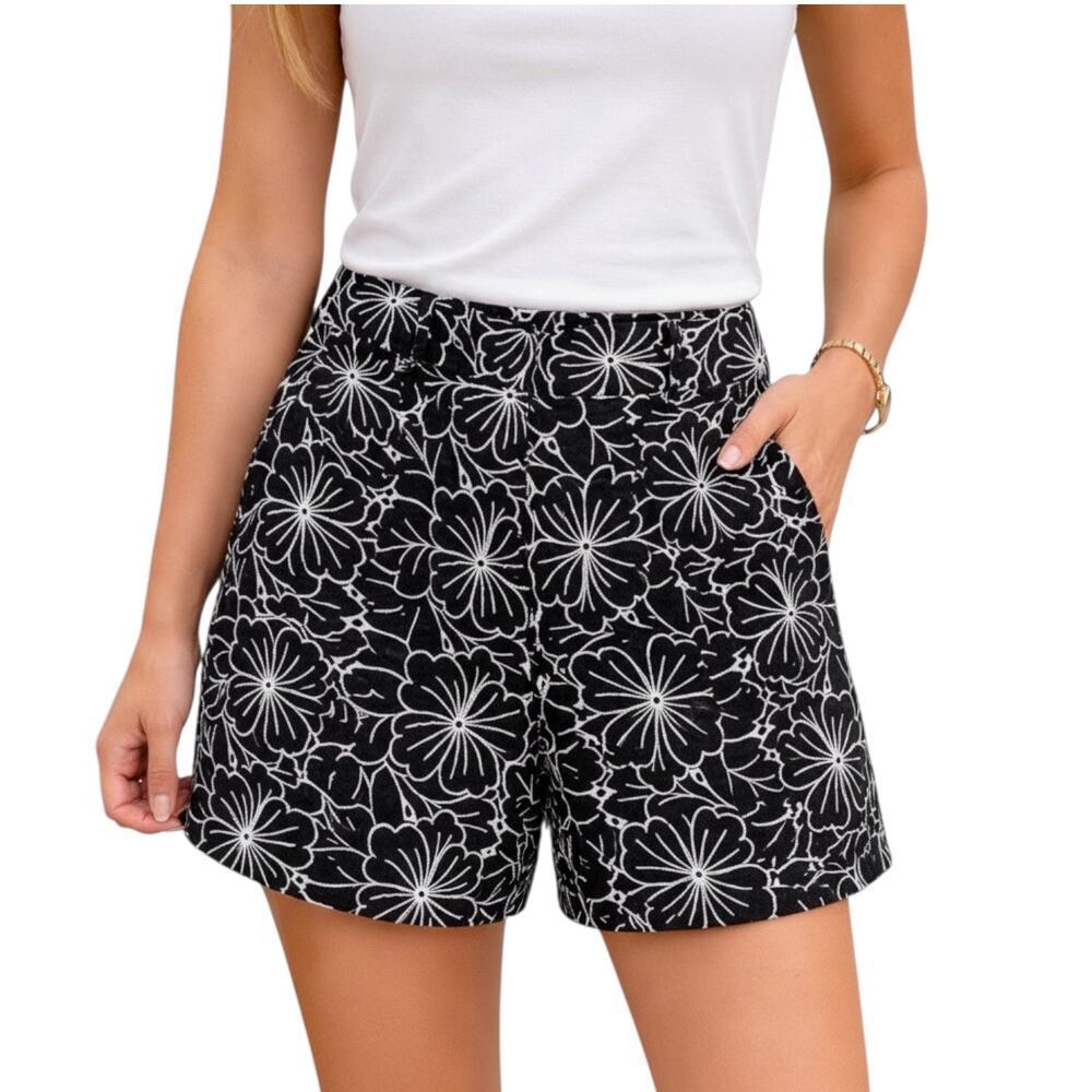 Tahari Black White Embroidered Floral High Rise Shorts Size 2